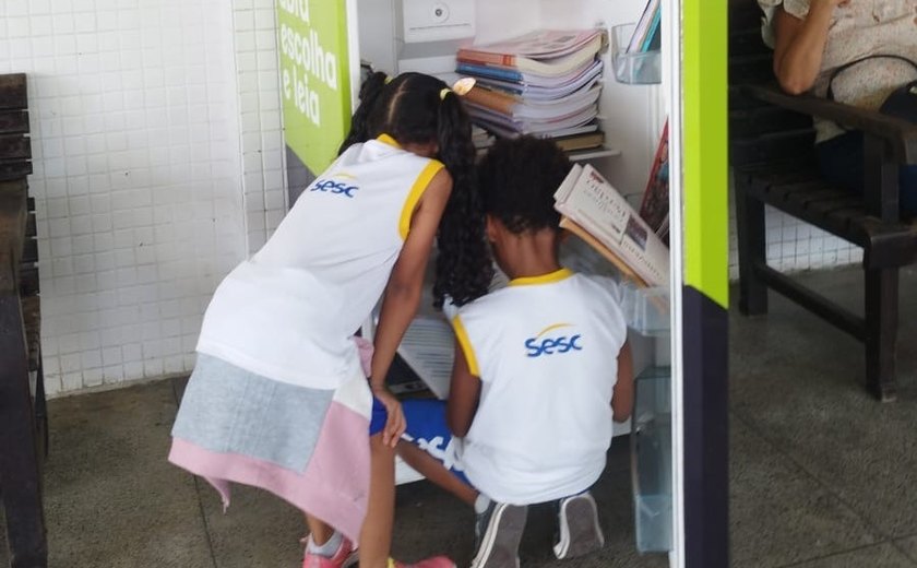 Geladeira Literária da CBTU Maceió necessita da doação de livros infantis