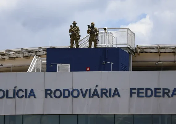 Jovem atingida com tiro na cabeça apresenta estabilidade