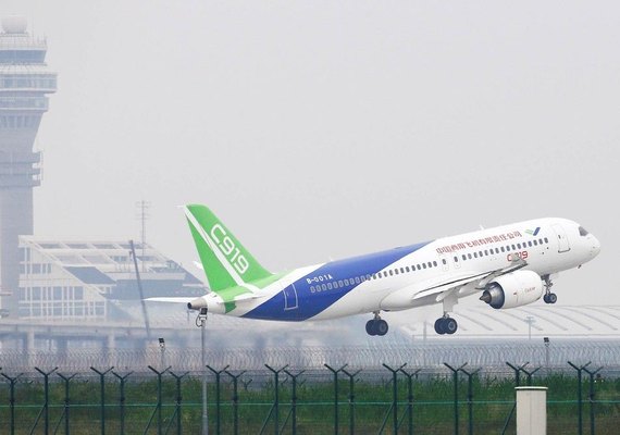EUA condenam China por 'absurdo orwelliano' sobre sites de companhias aéreas
