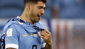 Uruguai vence Gana, mas triunfo sul-coreano elimina ambos da Copa