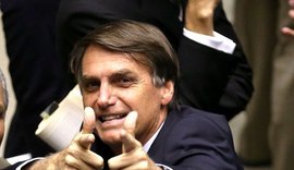 Conselho de Ética: Bolsonaro diz que coronel Ustra é 'herói brasileiro'