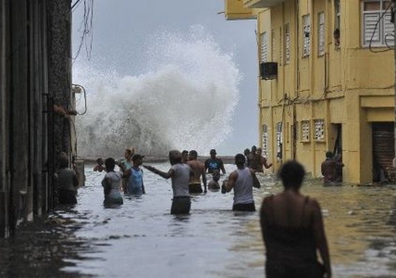 Cuba adia eleições em um mês devido aos danos causados pelo furacão Irma