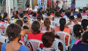 Voluntários realizam Natal para Todos na comunidade do Vergel