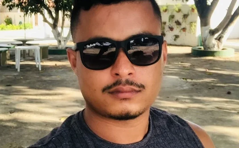 Polícia encontra vestígios de álcool e drogas em casa onde professor foi achado morto