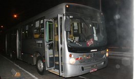 Jovem é preso com drogas dentro de ônibus no Farol