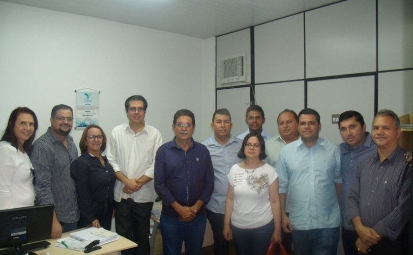 Vereadores fazem visita surpresa ao escritório da Casal em Arapiraca