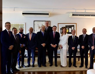 Presidente Fábio Bittencourt representa TJ/AL em reunião do Consepre com Hugo Motta