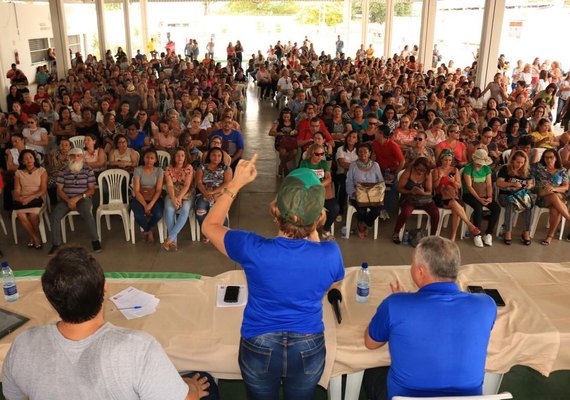 Assembleia define encaminhamento de luta de servidores públicos de Maceió