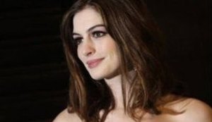 Hackers divulgam fotos íntimas e privadas de Anne Hathaway