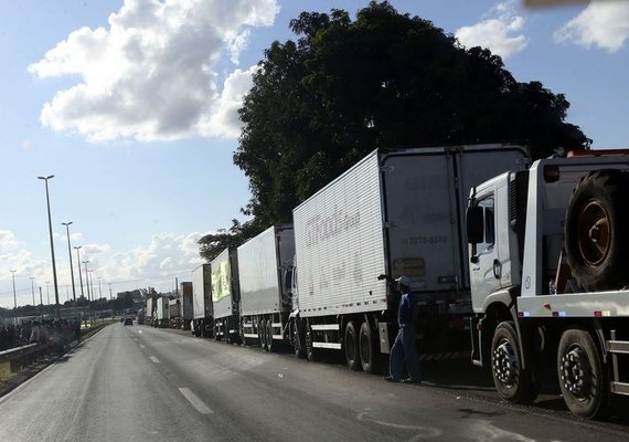 Caminhoneiros e ANTT voltam a discutir preços de fretes na segunda