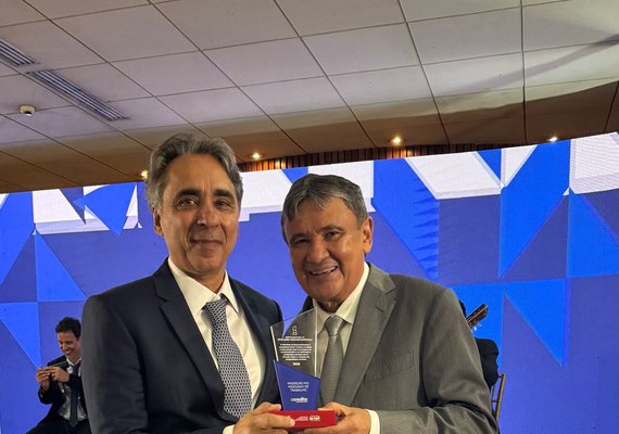AeC recebe prêmio do Ministério de Desenvolvimento Social como destaque por programa de inclusão socioeconômica