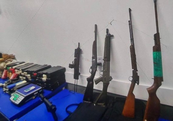 Polícia investiga se traficante alagoano escondido no Rio enviou fuzil para Alagoas