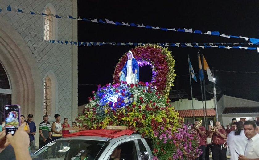 Festa de Nossa Senhora das Graças em Paulo Jacinto é encerrada com procissão