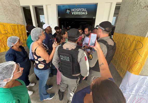 Funcionários do Hospital Veredas protestam por atrasos salariais e direitos não pagos