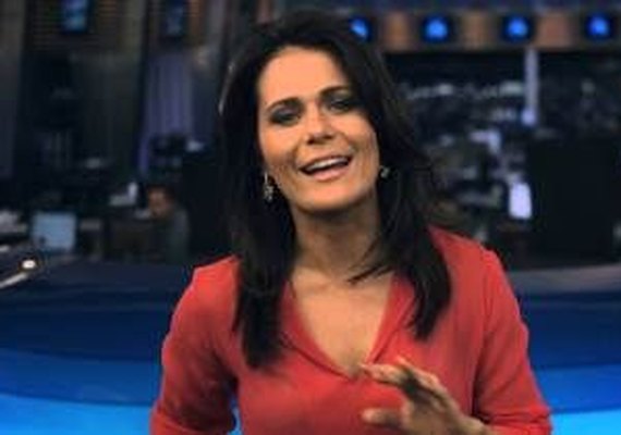 Adriana Araújo humilha Sabrina Sato e a chama de 'feinha' na Record