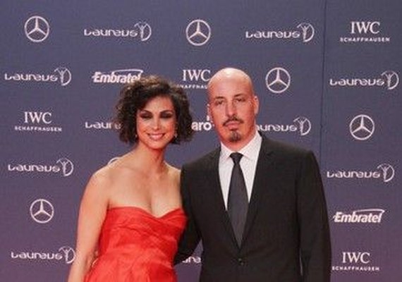 Morena Baccarin vence ação contra ex-marido e pode trazer filho ao Brasil