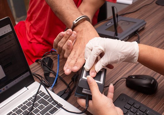 TRE/AL leva serviços eleitorais para reeducandos durante ação do Registre-se!