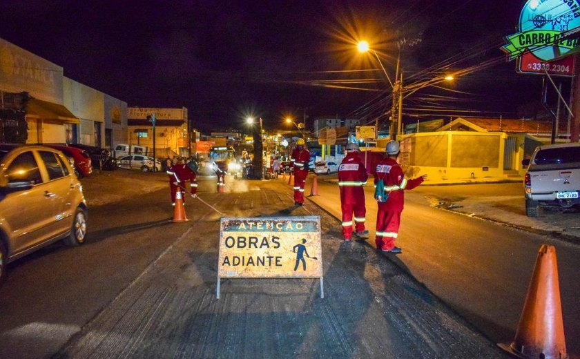 Prefeitura de Maceió vai recuperar asfalto de avenida no Feitosa