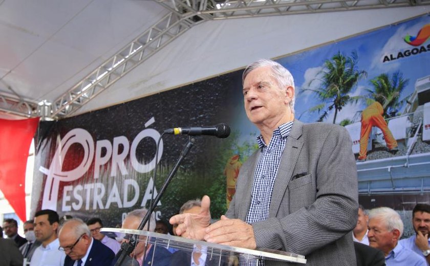 Governador interino Klever Loureiro diz sentir falta da presidência do TJ/AL e se manifesta sobre impasse político: 'balbúrdia'