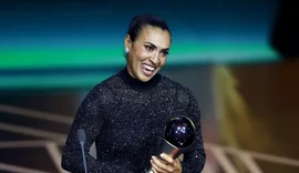 Alagoana Marta ganha homenagem e vira nome de prêmio da Fifa