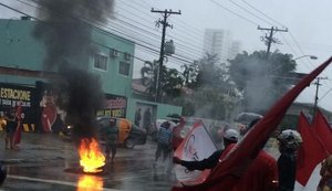 Protestos da greve geral começam em Alagoas com queima de pneus em Maceió