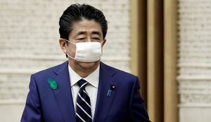Shinzo Abe diz que Jogos Olímpicos só acontecerão se pandemia for contida