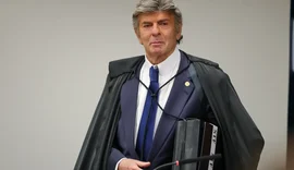 Fachin autoriza Fux a mudar para a Segunda Turma do STF