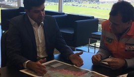 Prefeito discute em Brasília plano de ações para região do Pinheiro, Bebedouro e Mutange