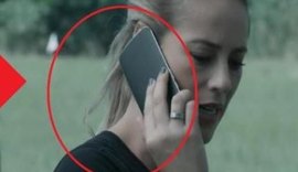 Paolla Oliveira usa celular ao contrário em 'A Força do Querer' e vira piada