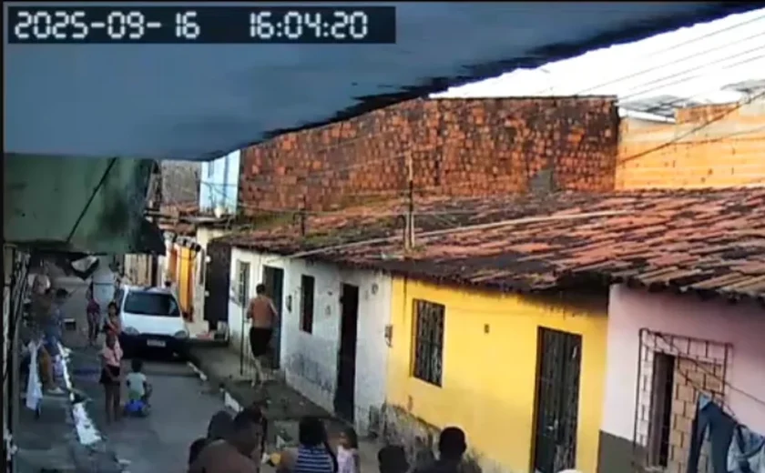 Homem é perseguido e morto a tiros no bairro Santos Dumont, em Maceió