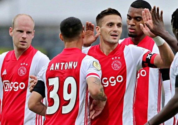 Ajax faz 13x0 no Venlo na maior goleada da história do Campeonato Holandês