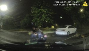 Chefe da polícia de Atlanta renuncia após homem negro ser morto por policial