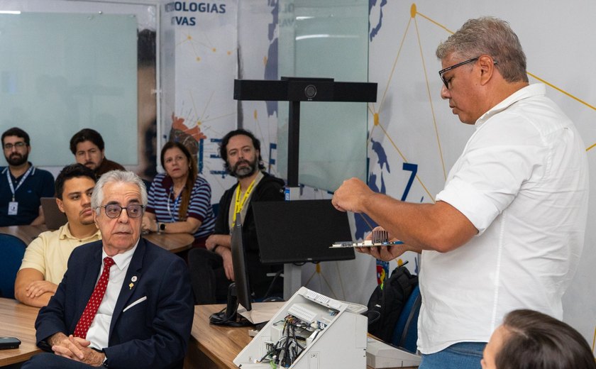 TRE/AL abre Semana Nacional do Sistema Eletrônico de Votação com demonstração inédita da urna eletrônica