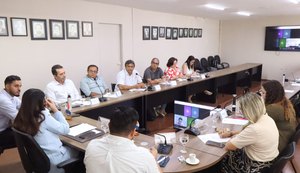 Unicafes/AL marca presença durante reunião do Conecoop em Maceió