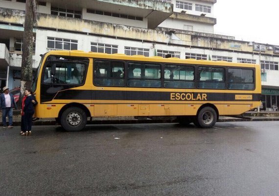 Palmeira recebe ônibus escolar de última geração