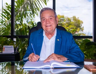 Ronaldo Lessa assume interinamente o Governo de Alagoas