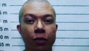 Abatido e com a cabeça raspada, vaza foto de DJ Ivis após ser levado para presídio