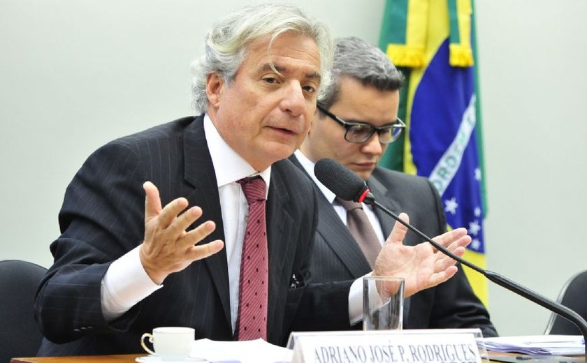 Lobista da privatização, novo presidente da Petrobras defende dolarização dos combustíveis