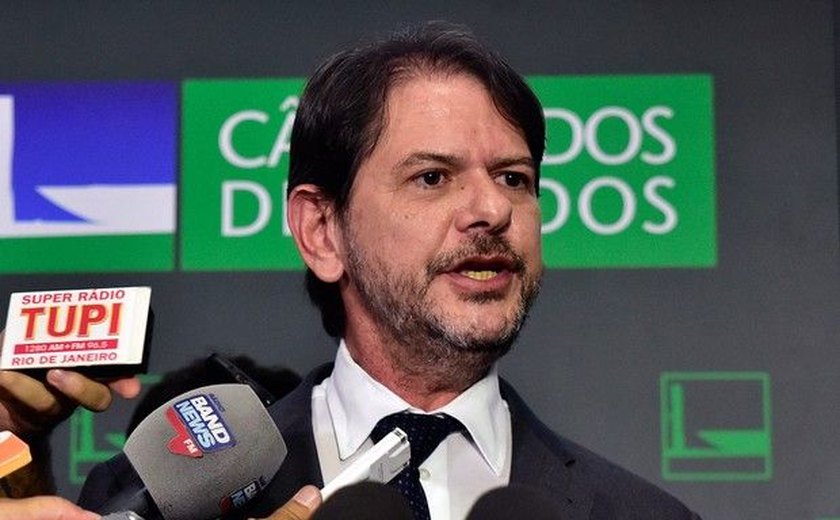Justiça Federal aceita denúncia contra ex-ministro Cid Gomes