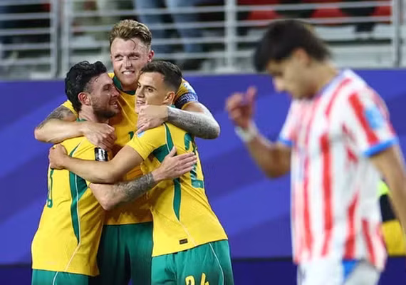 Austrália empata com Paraguai e se classifica no segundo lugar do Grupo D