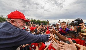 'Agricultura familiar tem capacidade de alimentar nosso país', diz Lula em assentamento do MST