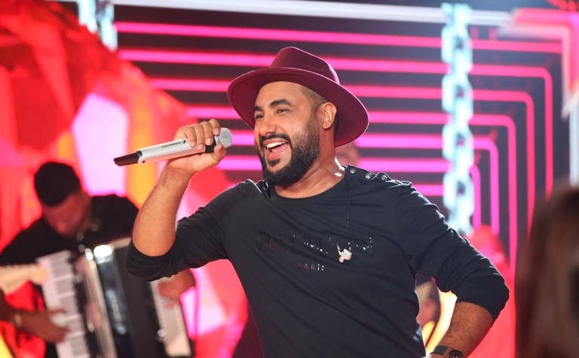 Cantor Raí Saia Rodada passa mal e é internado às pressas no RN