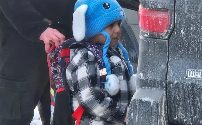 Menino de 5 anos é detido por agentes de imigração dos EUA