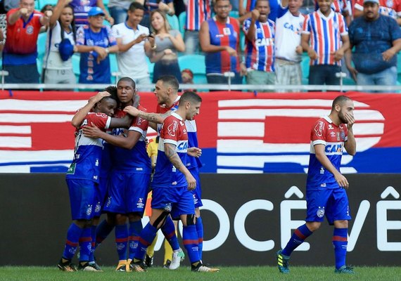 Bahia faz 2 a 0 no primeiro tempo e despacha o Vasco na Fonte Nova