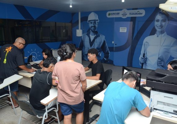 Secretaria do Trabalho promove mutirão de vagas para a construção civil no Sine Maceió