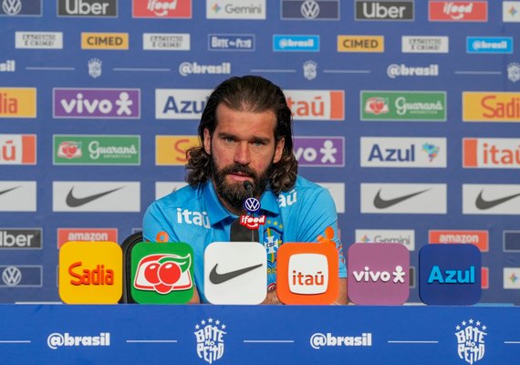 Alisson comemora a disputa de sua terceira Copa do Mundo: 'Uma honra'