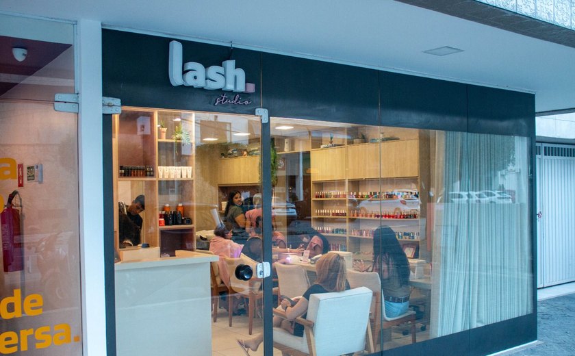 Prévias carnavalescas antecipam impacto econômico e aquecem serviços em Maceió