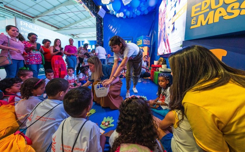 Prefeitura de Maceió leva inovação, educação e cultura à 11ª Bienal do Livro de Alagoas