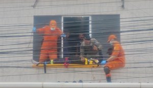 Trabalhador sofre descarga elétrica quando instalava placas solares