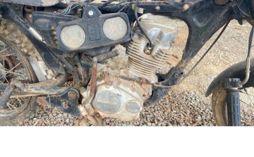 PM apreende ciclomotores adulterados e recupera carro roubado na Região Metropolitana